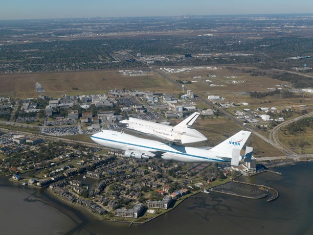 [296657main_jsc2008e154358[3].jpg]